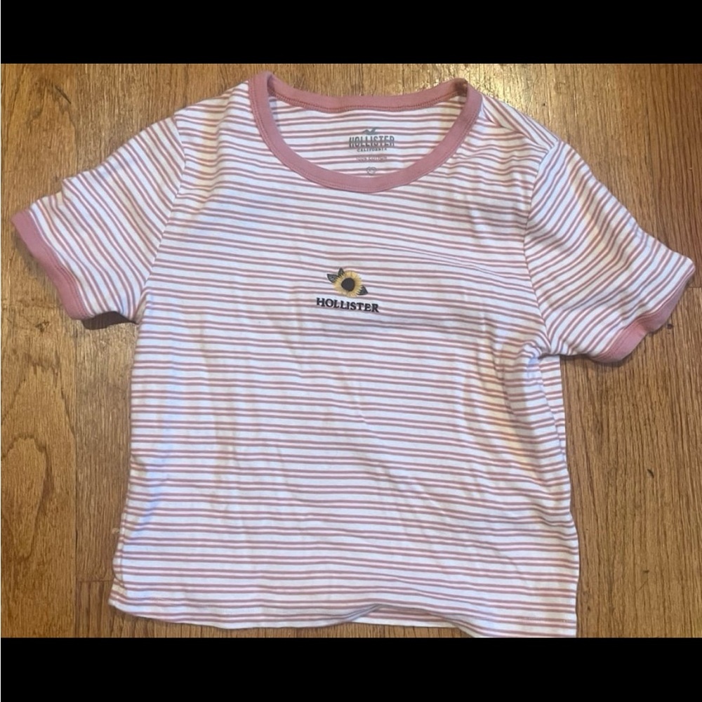 Hollister xs striped short sleeve shirt